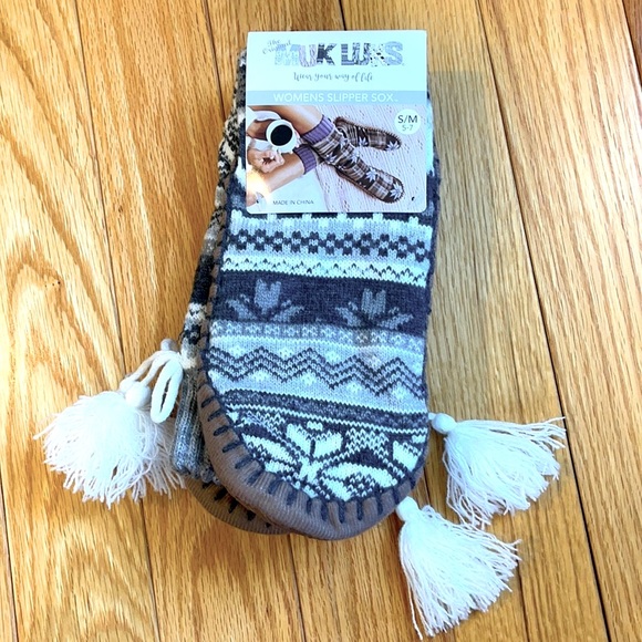 Slippers - Picture 2 of 3